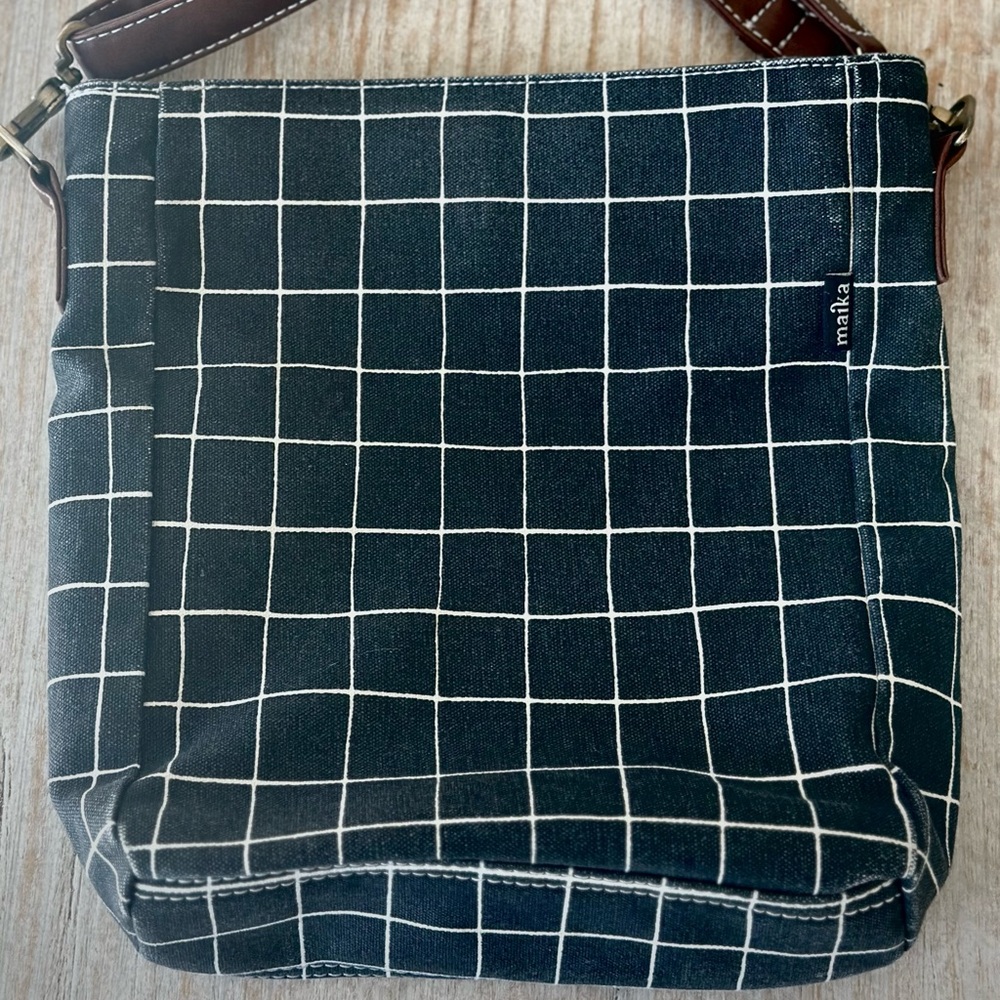 Maika Black and White Grid Shoulder Bag